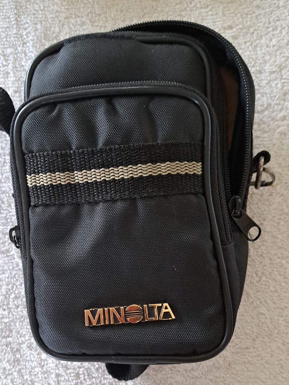 Minolta Freedom Zoom 90C QD 35MM Camera & Case